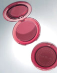 Close-Up Blurring Powder Blush